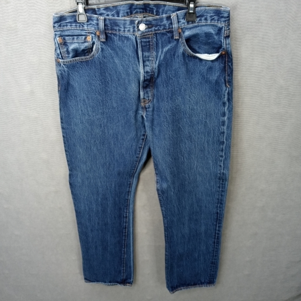 Levi's 501xx men's button fly blue jeans sz 36x34. 300 12pm